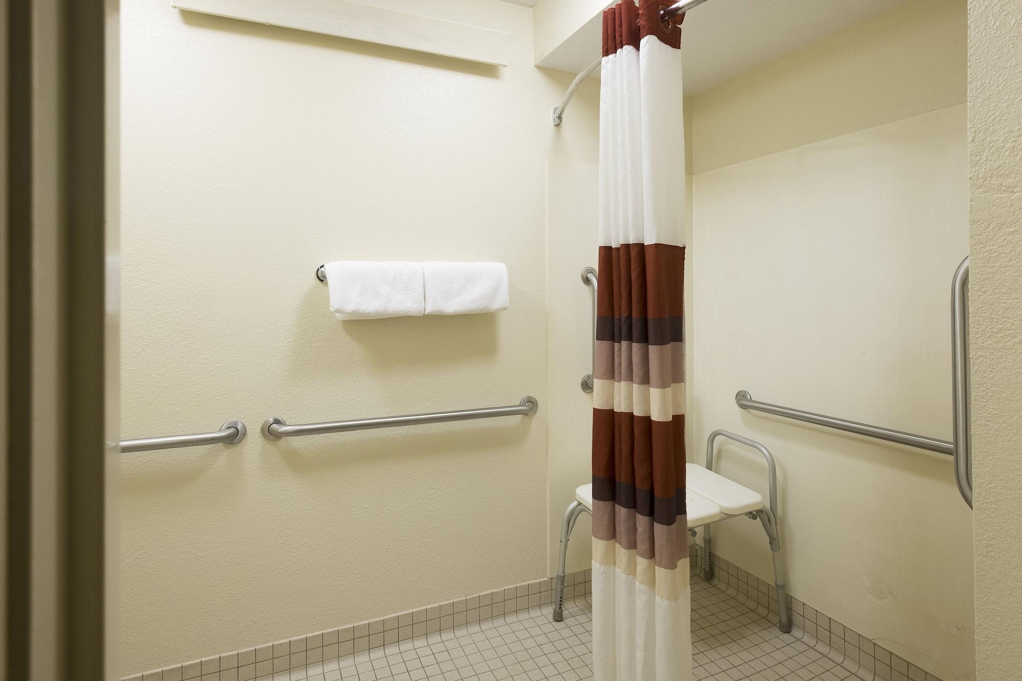 Red Roof Inn Plus+ Wilmington - Newark Christiana Εξωτερικό φωτογραφία